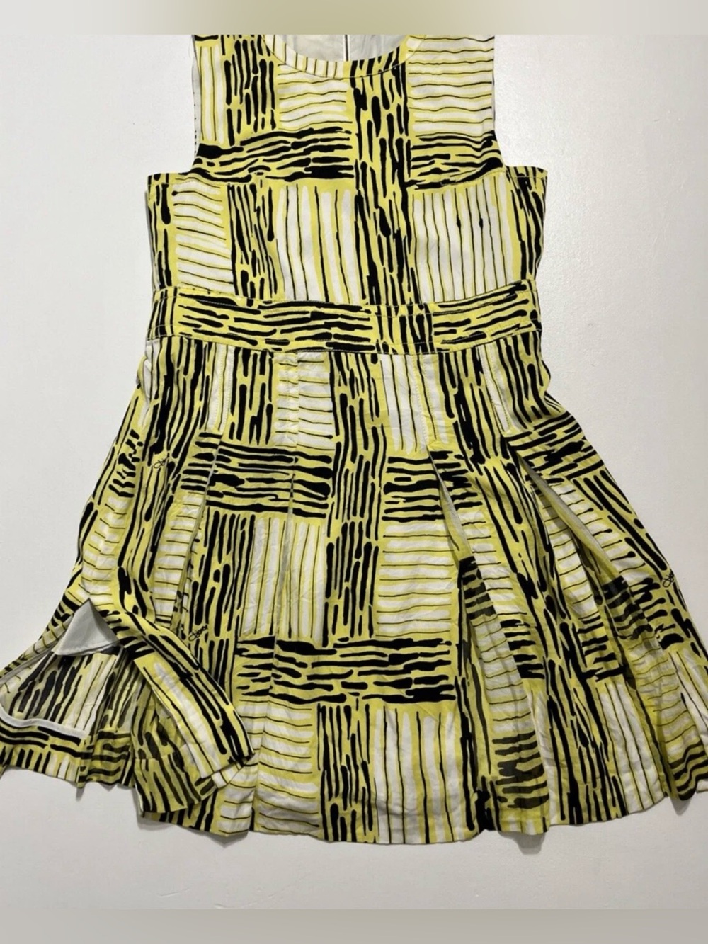 Diane Von Furstenberg Yellow & Black Patterned Sleeveless Dress - Picture 2 of 7